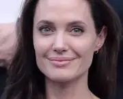 Maiores Polêmicas de Angelina Jolie (9)