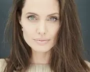 Angelina Jolie - Peso e Altura em 2018 (6)
