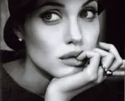 Angelina Jolie 15