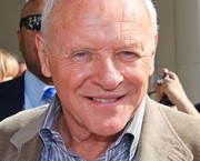 235px-AnthonyHopkins10TIFF