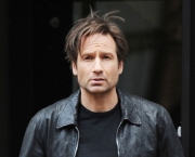 Rainy+weather+doesn+t+slow+down+David+Duchovny+3WOTUNchwjCm