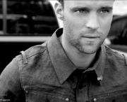 Bello-Magazine-Photoshoot-September-2011-jesse-spencer-25714576-1122-800