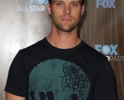 Jesse+Spencer+Fox+Winter+2010+Star+Party+Arrivals+3Mkr_xTfzZBl