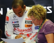 Lewis Hamilton e Carmen Larbalestier (10)