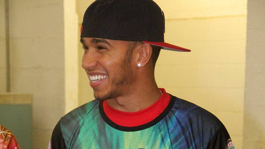 Lewis Hamilton Nasceu em Que País? | Famosos - Cultura Mix