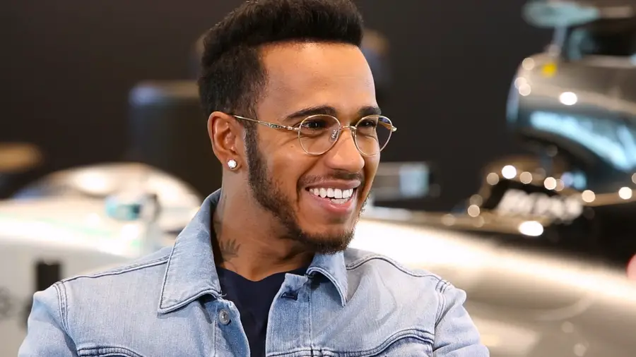 Lewis Hamilton Nasceu em Que País? | Famosos - Cultura Mix