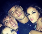 O Namoro de Neymar e Bruna Marquezine (11)
