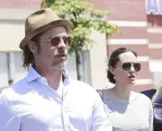 Photo Â© 2015 Fame Flynet USA/The Grosby Group
EXCLUSIVE
Los Angeles, July 10, 2015

Brad Pitt and Angelina Jolie cosy up to Pax and Shiloh as they make shopping trip to Toys 'R' Us ahead of Knox and Vivienne's birthday. Angelina was every inch the doting mother, wrapping her arms around her little ones as they headed towards the kids' store. The 40-year-old Girl Interrupted actress looked casual chic in a long-sleeved black and white striped blouse which she teamed with black leather-like skinnies and nude ballet flats.