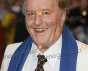 Robert Hardy (3)