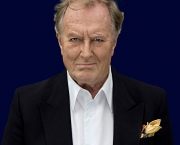 Robert Hardy photographed by Oxfordshire and London based photographer Andrew Ogilvy