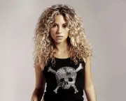 Shakira - She Wolf (7)