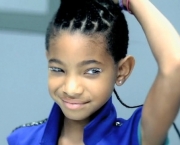 Willow Smith (18)