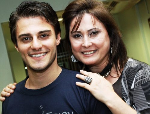 Hugo Com a Mãe Marcia Angeli